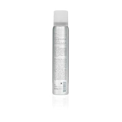 Aplicación rápida y suave de Fatboy Hair Spray Putty para definir texturas.