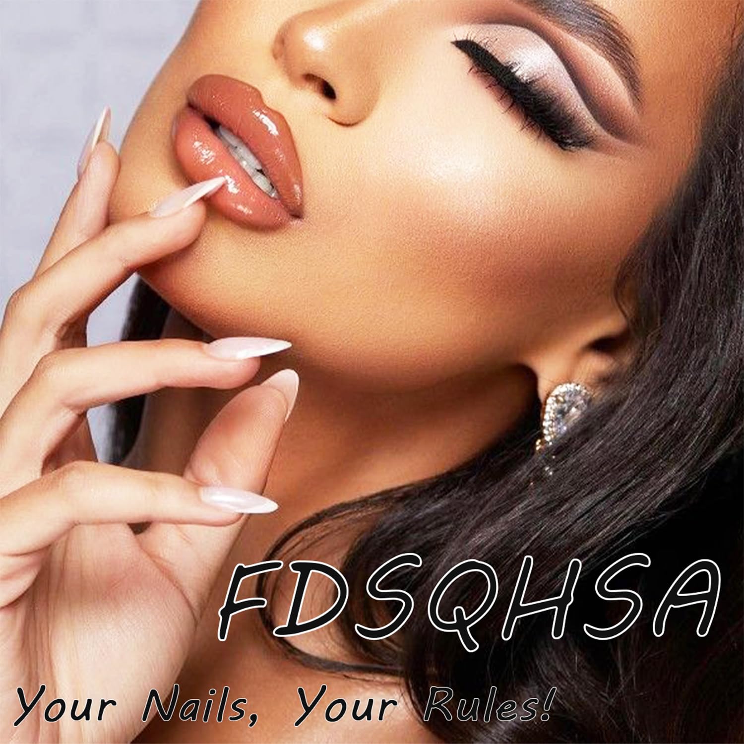 Uñas FDSQHSA para bodas y fiestas con brillo discreto