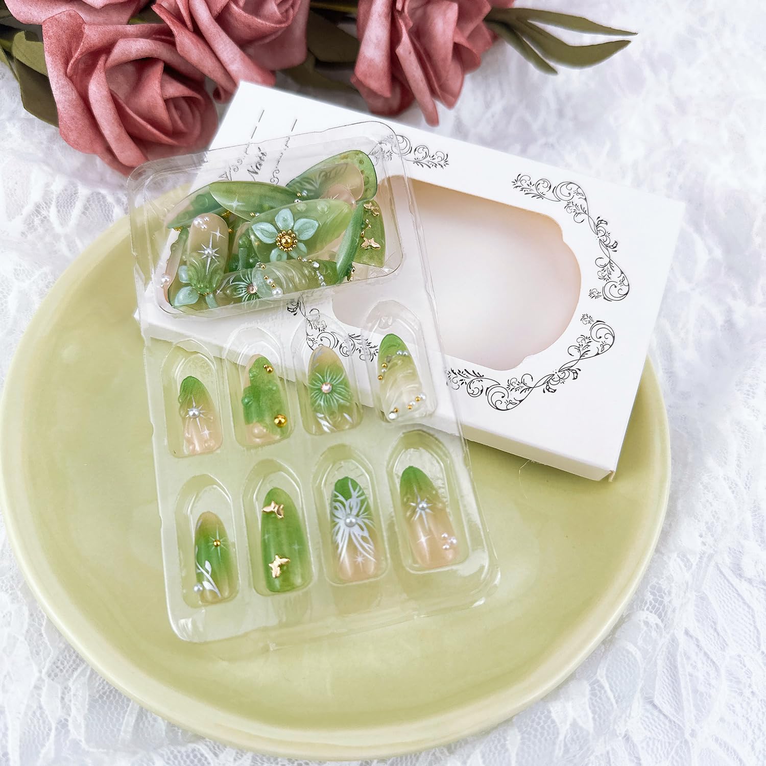 Uñas FDSQHSA con perlas doradas y diseños 3D elegantes