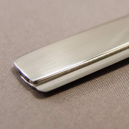 Feather lames pro, design durable pour prestations régulières.