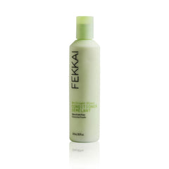 FEKKAI Brilliant Gloss Conditionneur: bouteille lumineuse pour hydratation et brillance des cheveux.