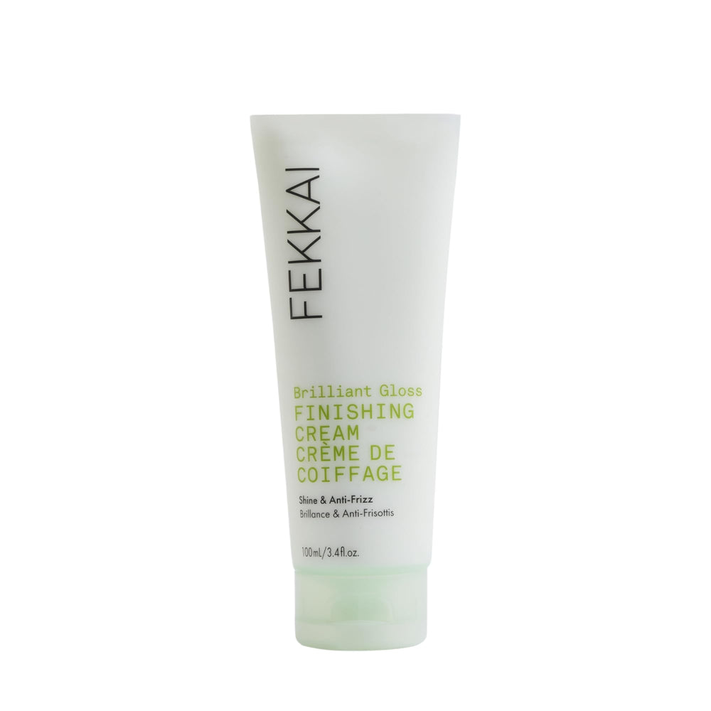 Fekkai Brilliant Gloss Multi-Tasker en botella para brillo intenso y control del frizz diario.