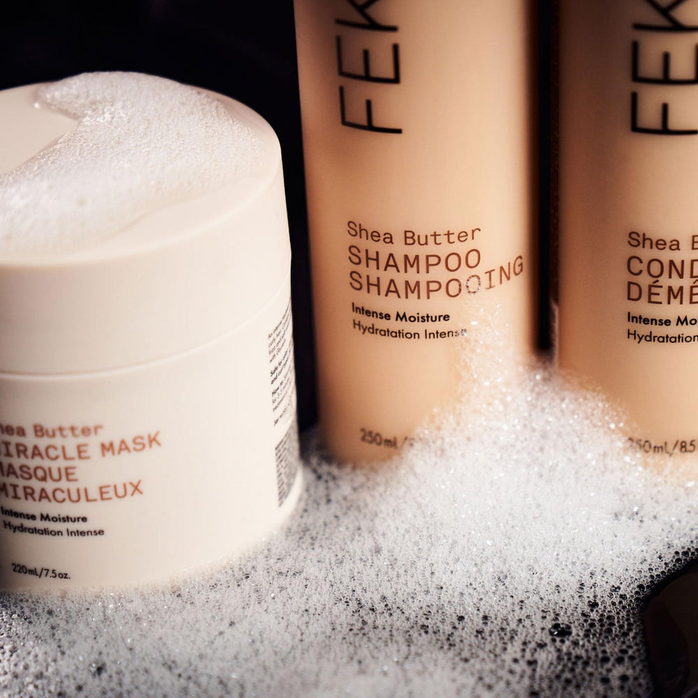 Aroma musky-toffee de Fekkai Shea Butter Intense Mask con coco y cítricos.