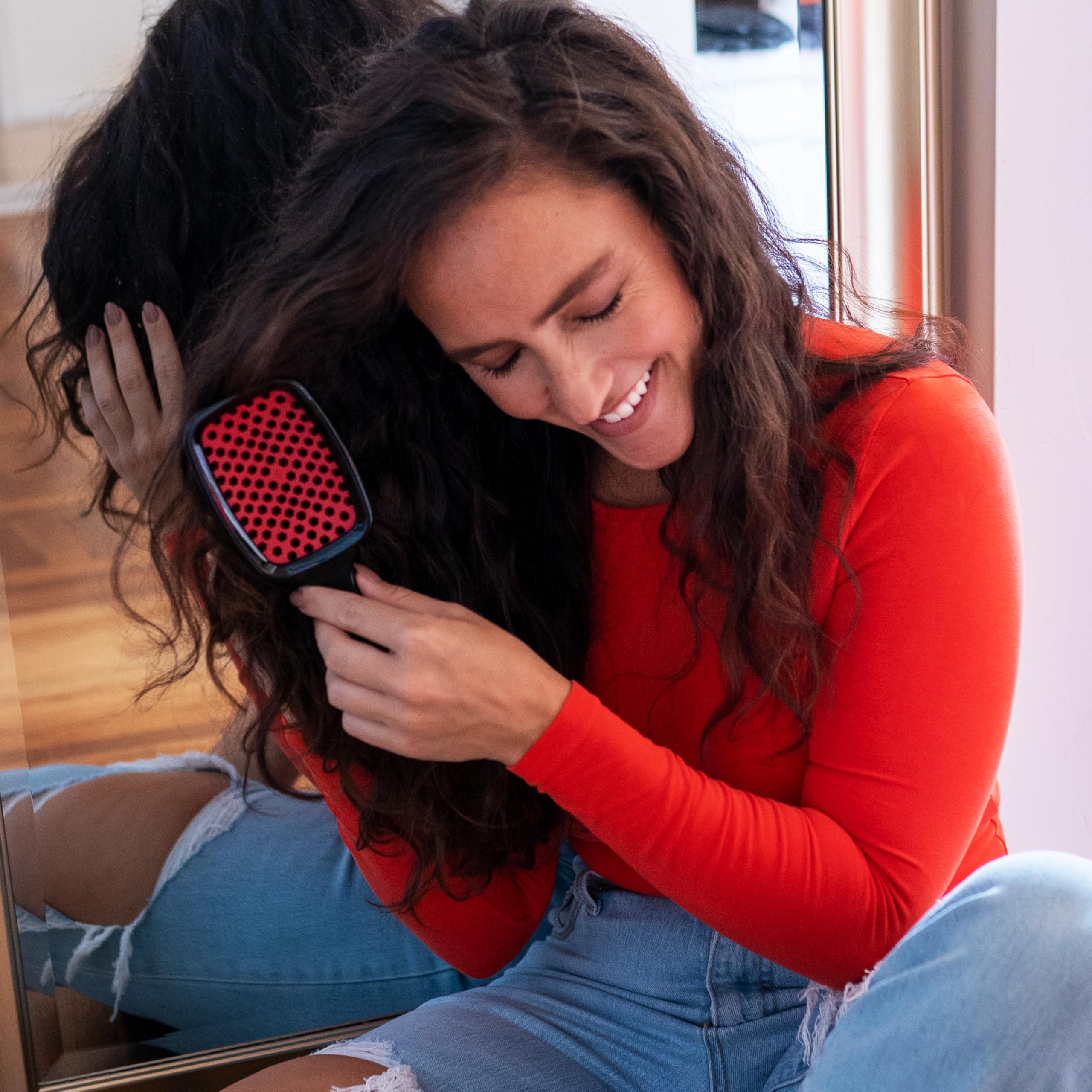 UNbrush de FHI Heat con diseño ventilado para secado más rápido.