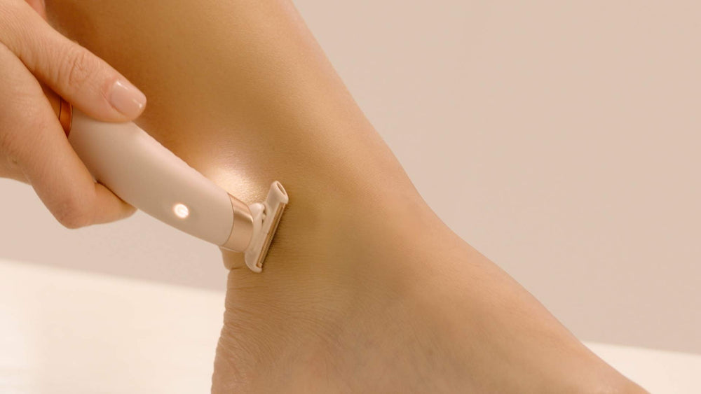 Finishing Touch Flawless Nu Razor: accesorios incluidos para seguridad y limpieza