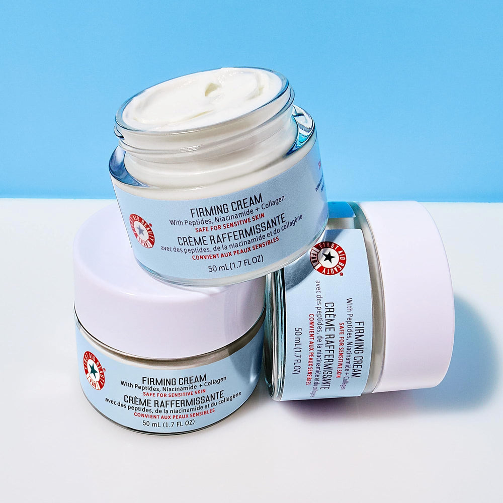 First Aid Beauty crema-firmeza-colageno-niacinamida tono uniforme.