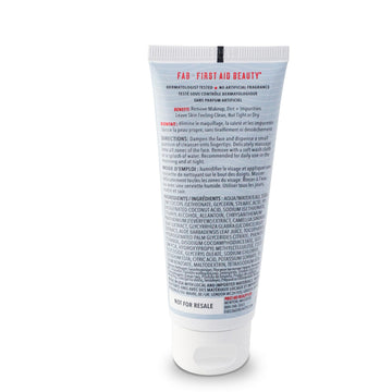 First Aid Beauty Pure Skin Face Cleanser prueba dermatológica para piel sensible.