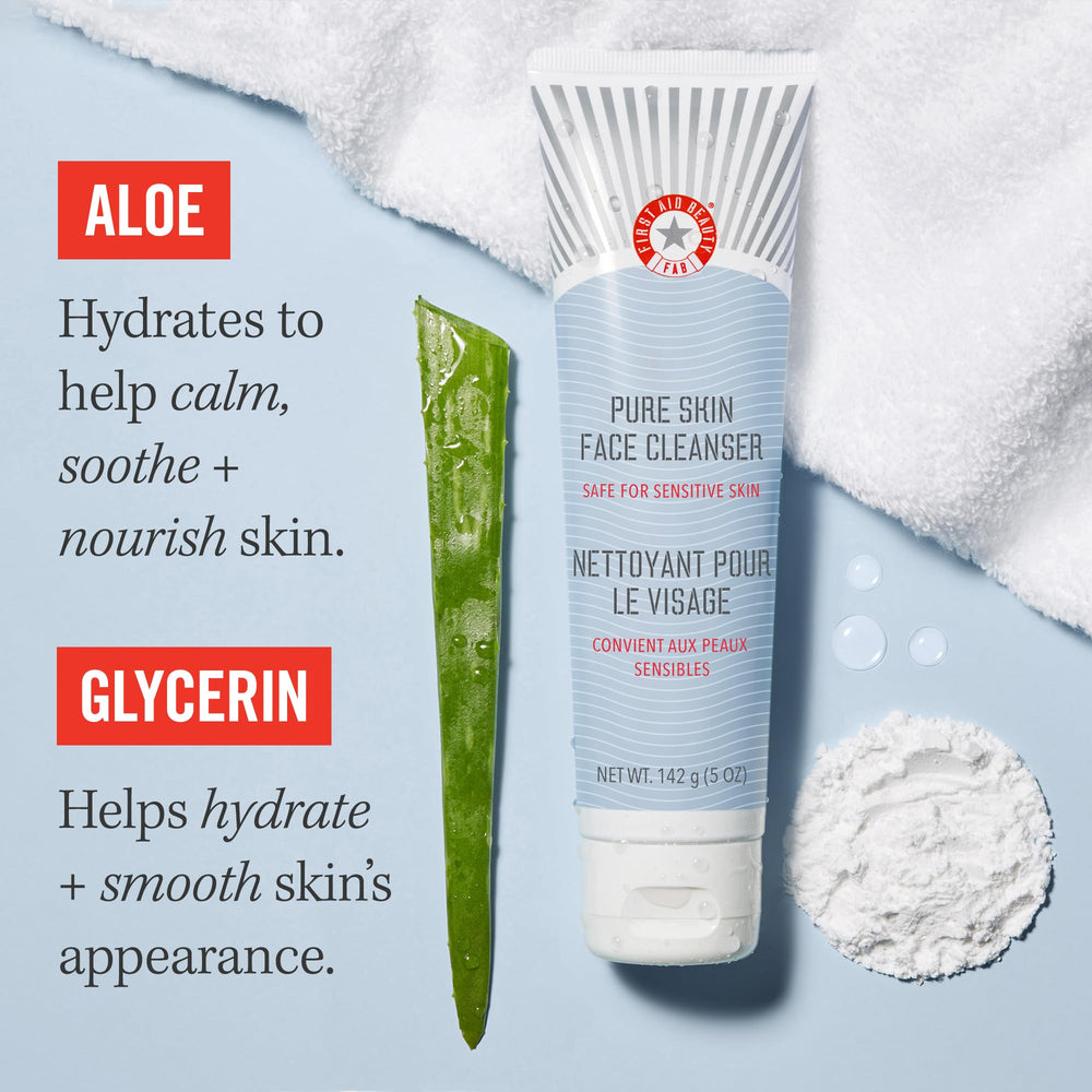 First Aid Beauty Pure Skin, textura cremosa facilita la aplicación suave.
