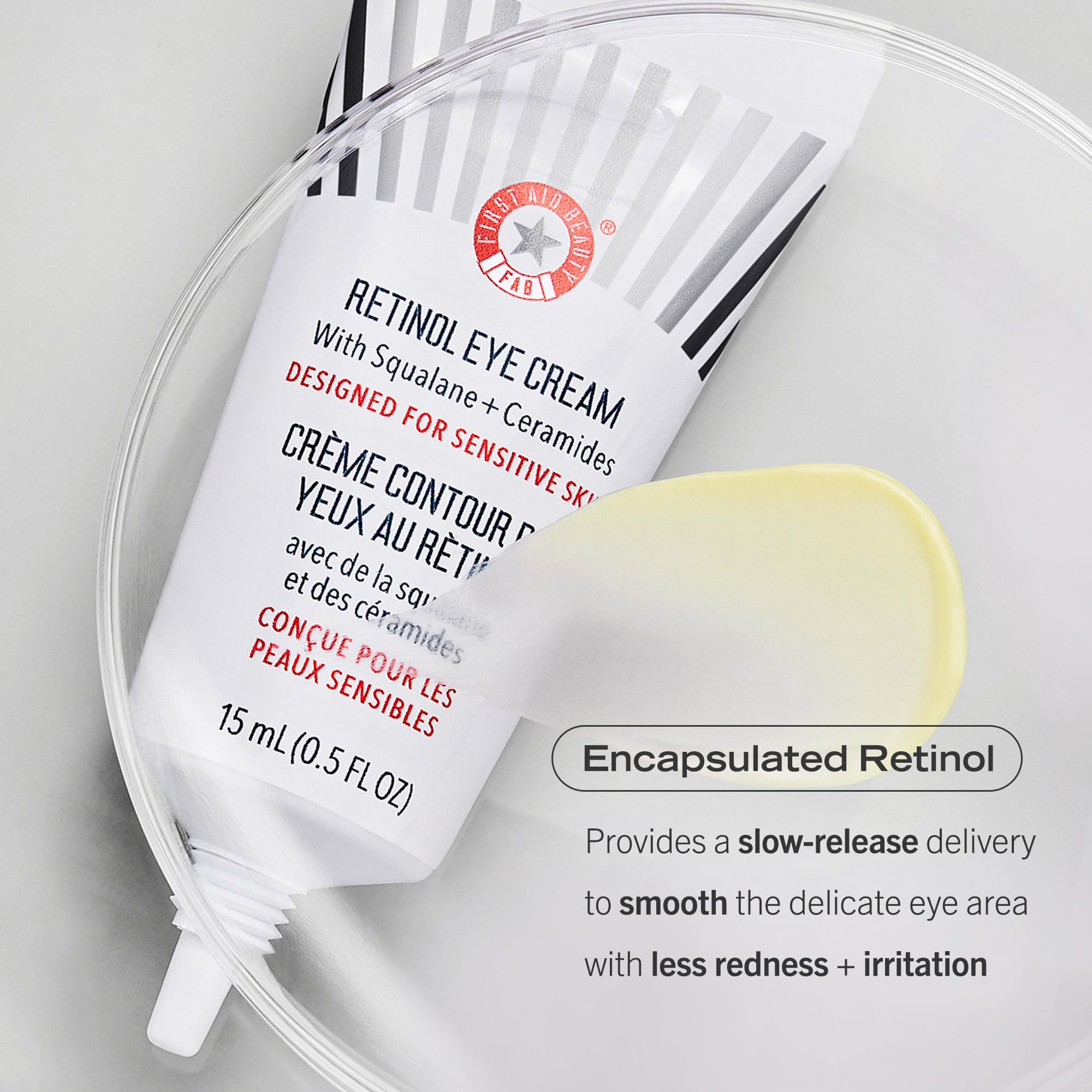 Texture légère First Aid Beauty, crème contour yeux qui pénètre rapidement