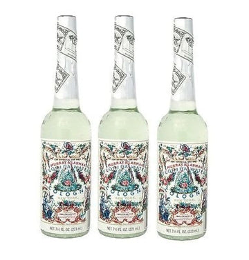 Colonía Florida Water, tres frascos plásticos para refrescar la piel y perfumar sutilmente.