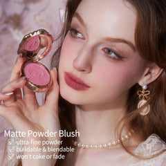 Flower Knows blush empaque Rococo: estuche elegante para exhibirse en el tocador.