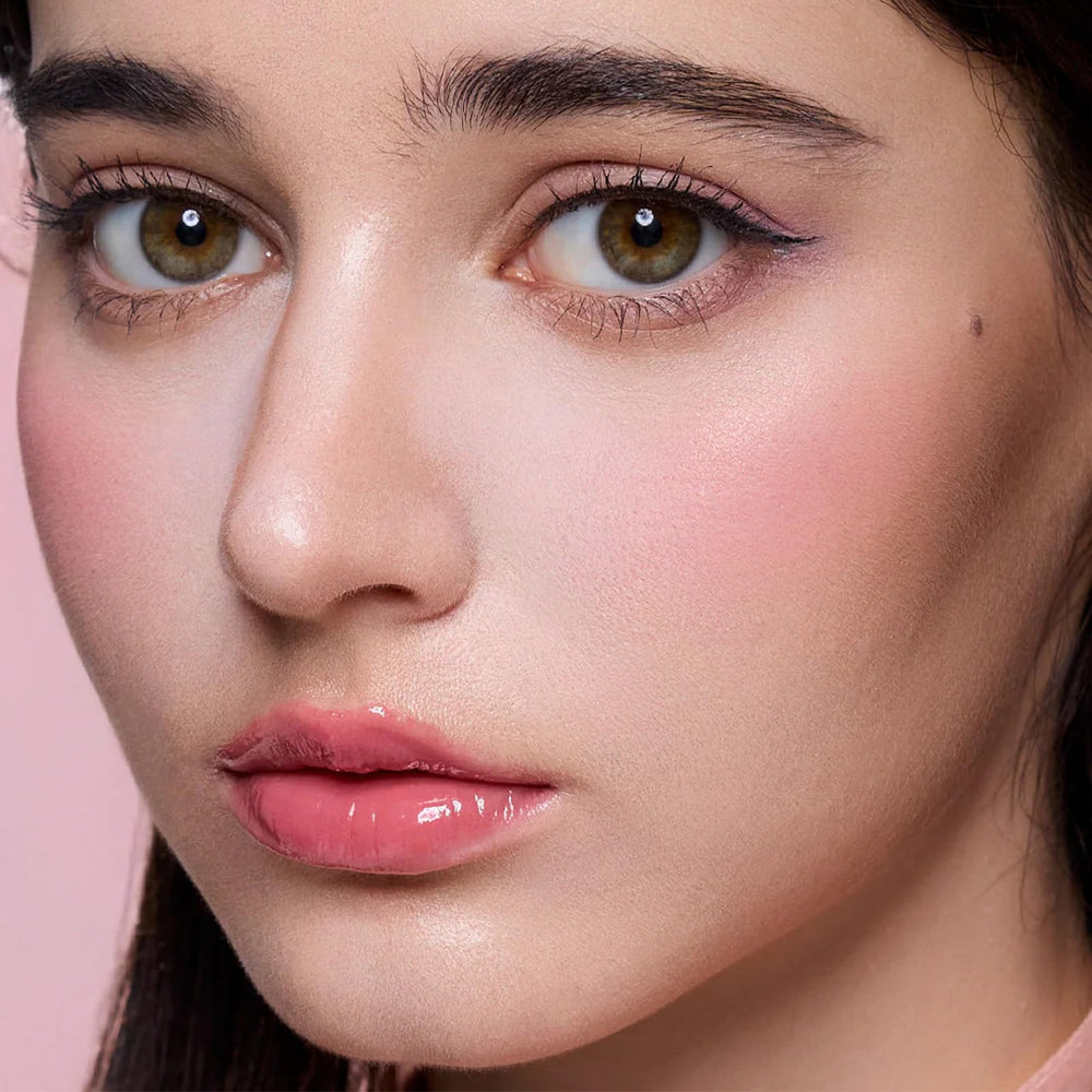 Flower Knows buildable blendable texture delivers seamless color application