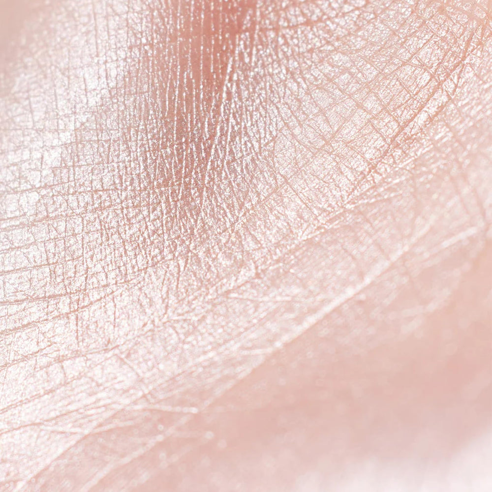 Iluminador Flower Knows multicolor 04 con rosa, lilas y menta.