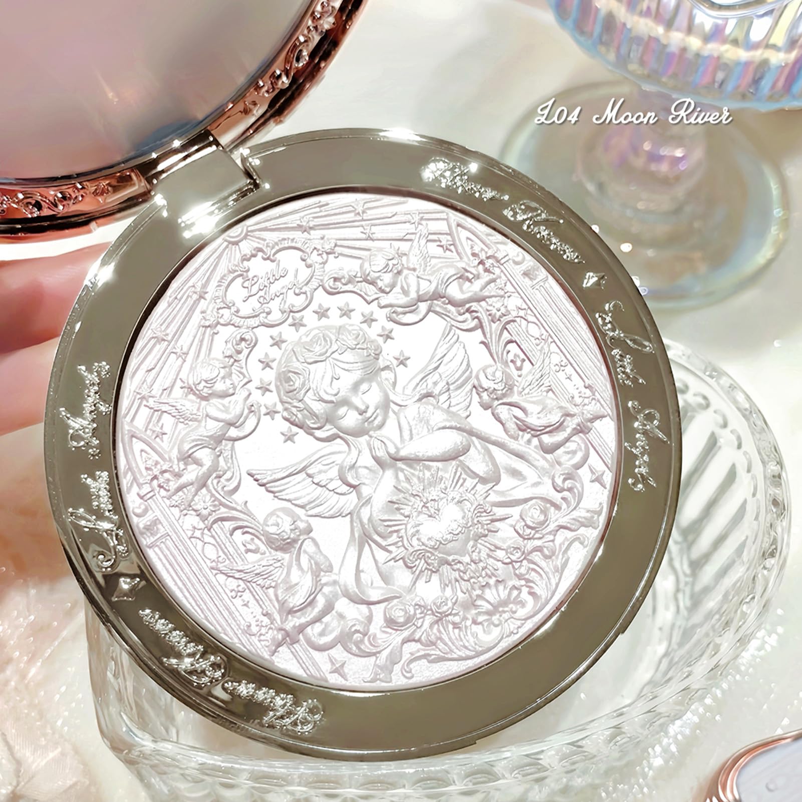 Flower Knows Little Angel Highlighter finition sans poussiere: fini net sans poudre visible