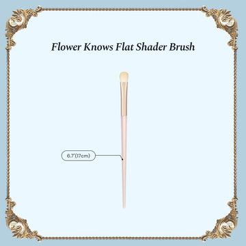 Flower Knows Pincel Sombras Aplicación suave para acabado uniforme.
