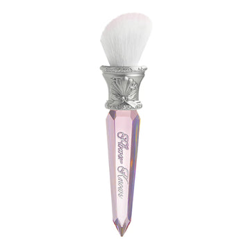 Flower Knows Shell's Jewel Angled Blush Brush para aplicación angular de rubor.