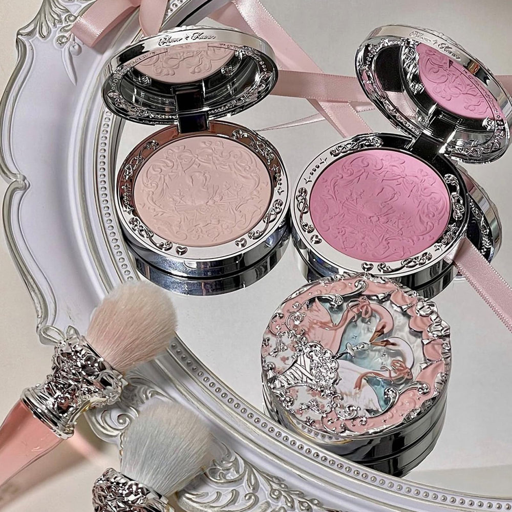 Flower Knows Swan Ballet diseño coleccionable para regalo elegante.