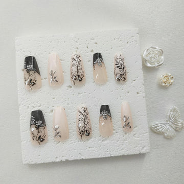 Uñas FLSKENAI con acabado brillante, ideales para uso diario y eventos.