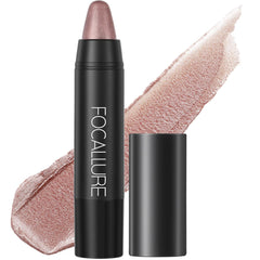 FOCALLURE Lápiz labial Ultra Chic Champagne, aplicación sedosa y color natural.
