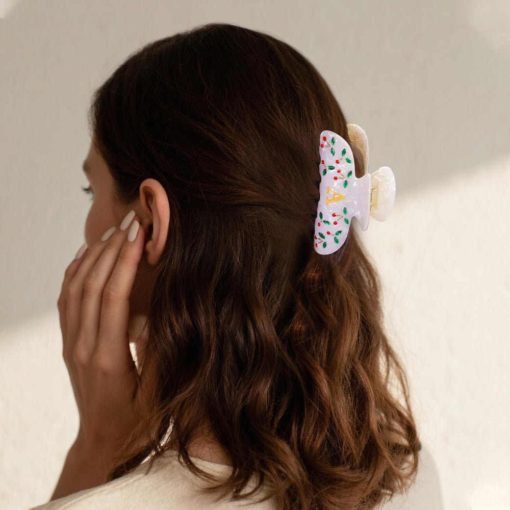 Fohufo con diseño de cereza y cristales para ocasiones especiales.
