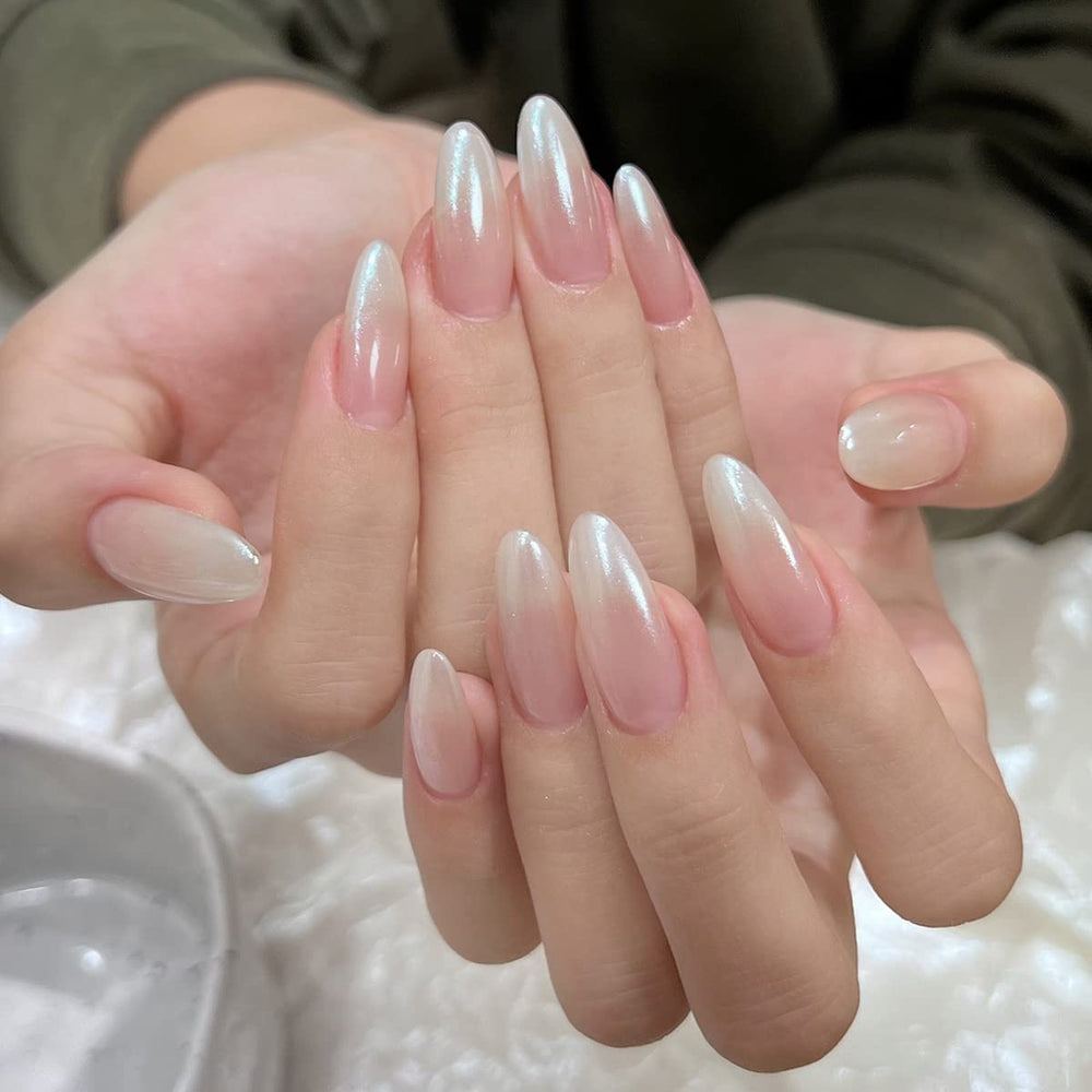 Efecto holográfico en uñas con polvo de Fokostar.