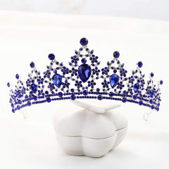 FORSEVEN tiara cristal azul, vista lateral, acentúa el estilo nupcial