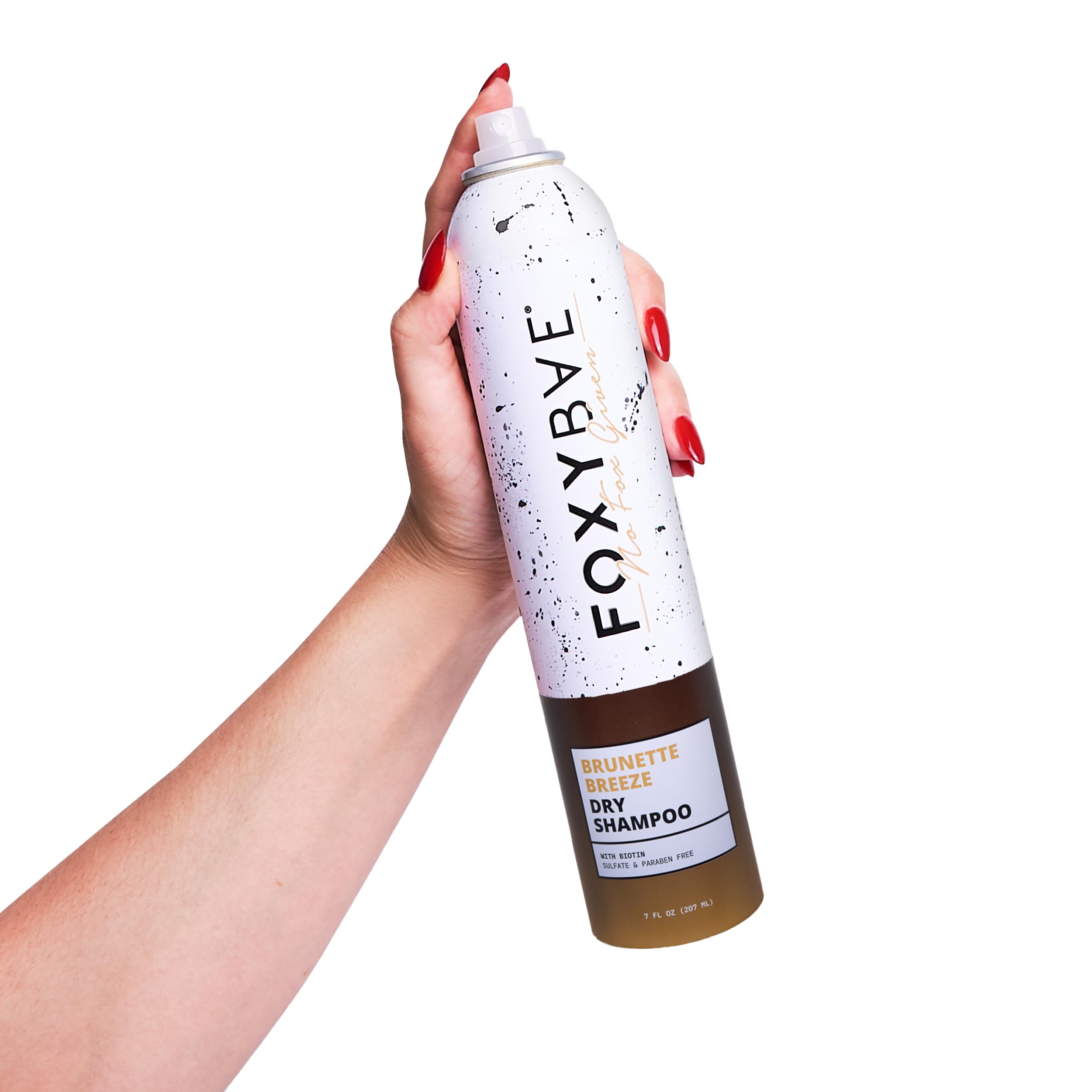 FoxyBae Brunette Breeze spray demonstrates quick oil absorption and refreshed roots.