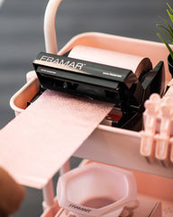 Framar dispensador de papel aluminio rosado, cuchilla incluida para cortes precisos.