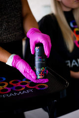 La botella sin aire permite extraer cada gota sin desperdicio.