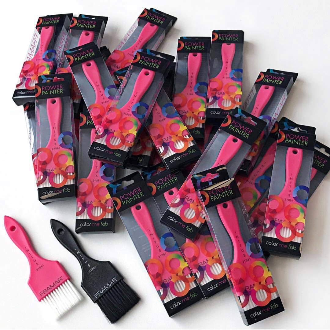 Set de dos pinceles FRAMAR Power Painter para coloración profesional.