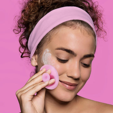Freeman Love to Mask black sugar scrub for gentle exfoliation and smooth texture.