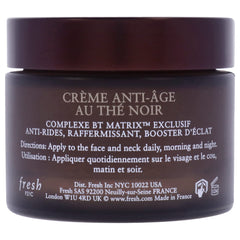 Textura cremosa de Fresh Black Tea, sensación suave al aplicar.