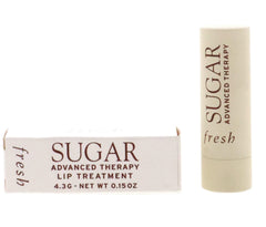 Fresh Sugar Advanced Therapy sur lèvres, tube élégant et texture lisse.