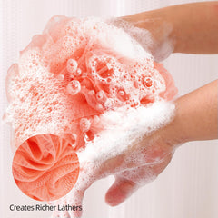Esponja Fu Store de lufa para ducha rosa genera abundante espuma