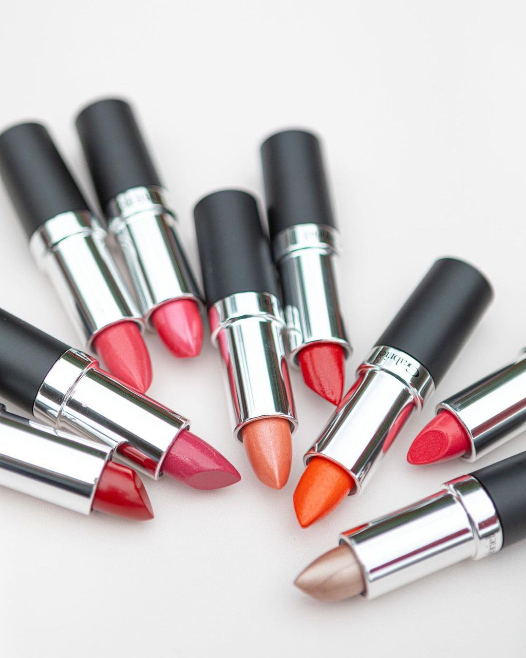Gabriel Cosmetics Lipstick Aurora textura-satinada desliza con comodidad.