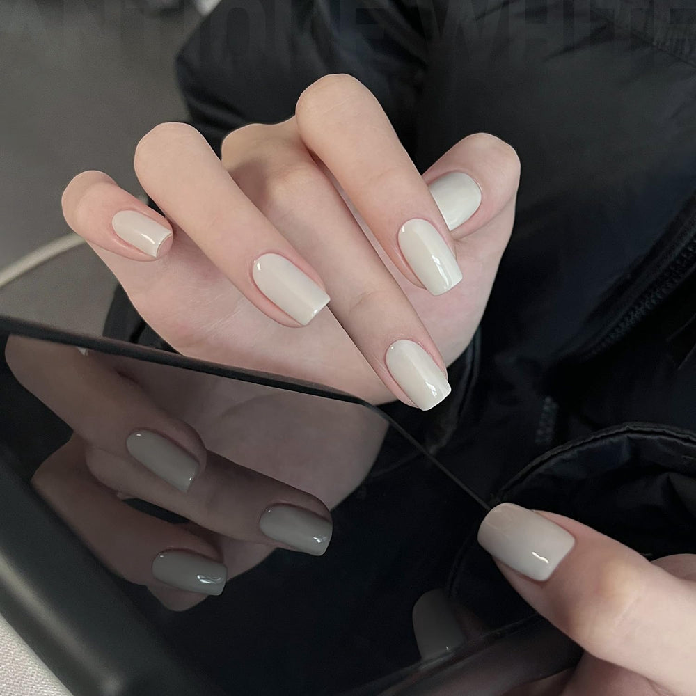 GAOY Gel Beige White, uñas con acabado liso y aspecto profesional tras curado.