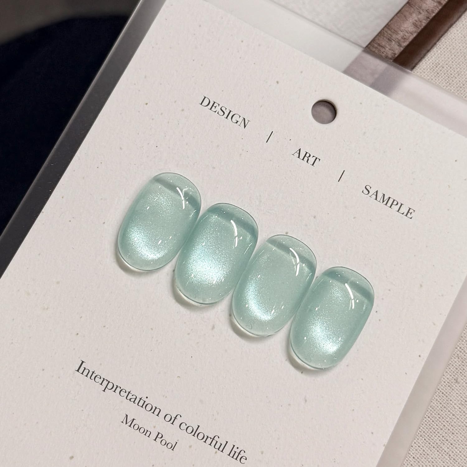 GAOY laca gel ojo de gato azul con holograma brillante para uñas.