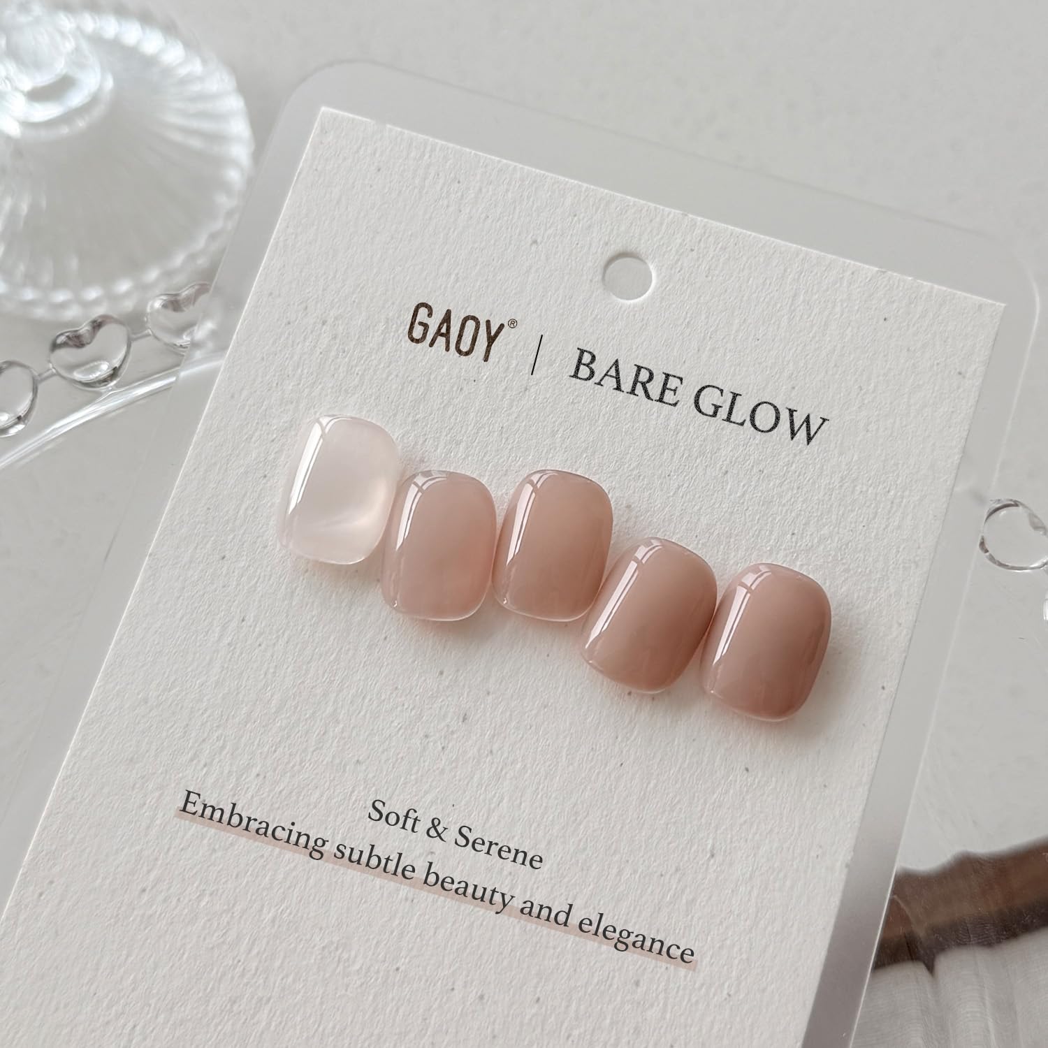 GAOY Nude Jelly Gel ofrece un acabado brillante suave tras la capa superior.