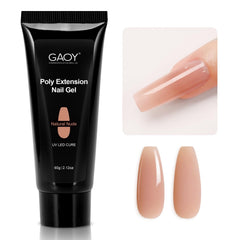 GAOY Poly Gel tono natural beige en manicura, primer plano de acabado suave