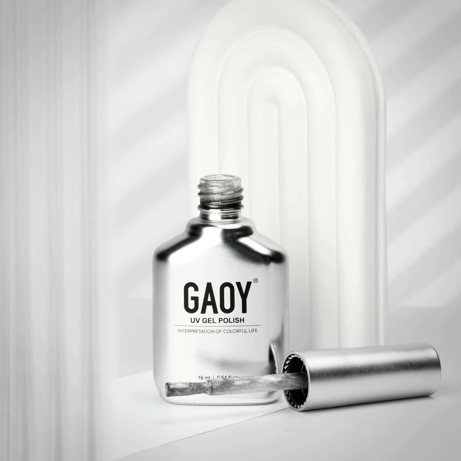 GAOY: fórmula con olor reducido y menos toxinas que esmaltes tradicionales.