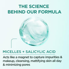 Garnier Micellar Agua Purificante en uso, disco de algodón retira suciedad sin enjuague.