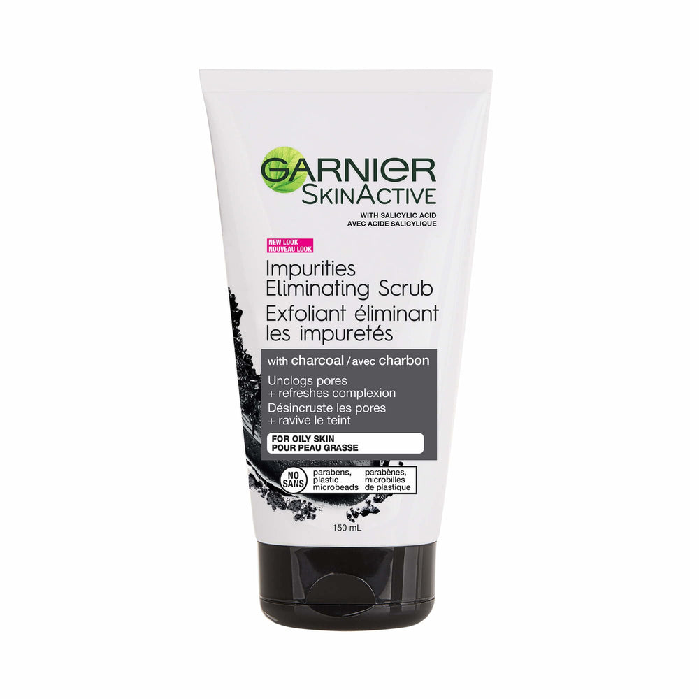 Garnier SkinActive exfoliante carbón en botella para limpieza profunda.