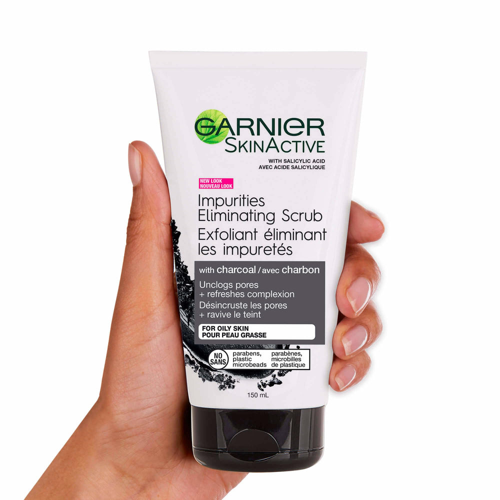 Garnier SkinActive con carbón y microperlas para limpieza intensiva.