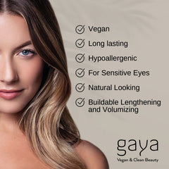 Aplicador curvado profesional de Gaya Cosmetics mejora la aplicación sin grumos.