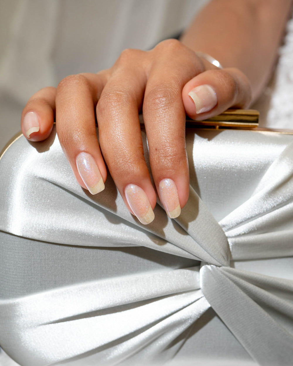 Gelish MINI curado rápido con UV/LED para resultados profesionales