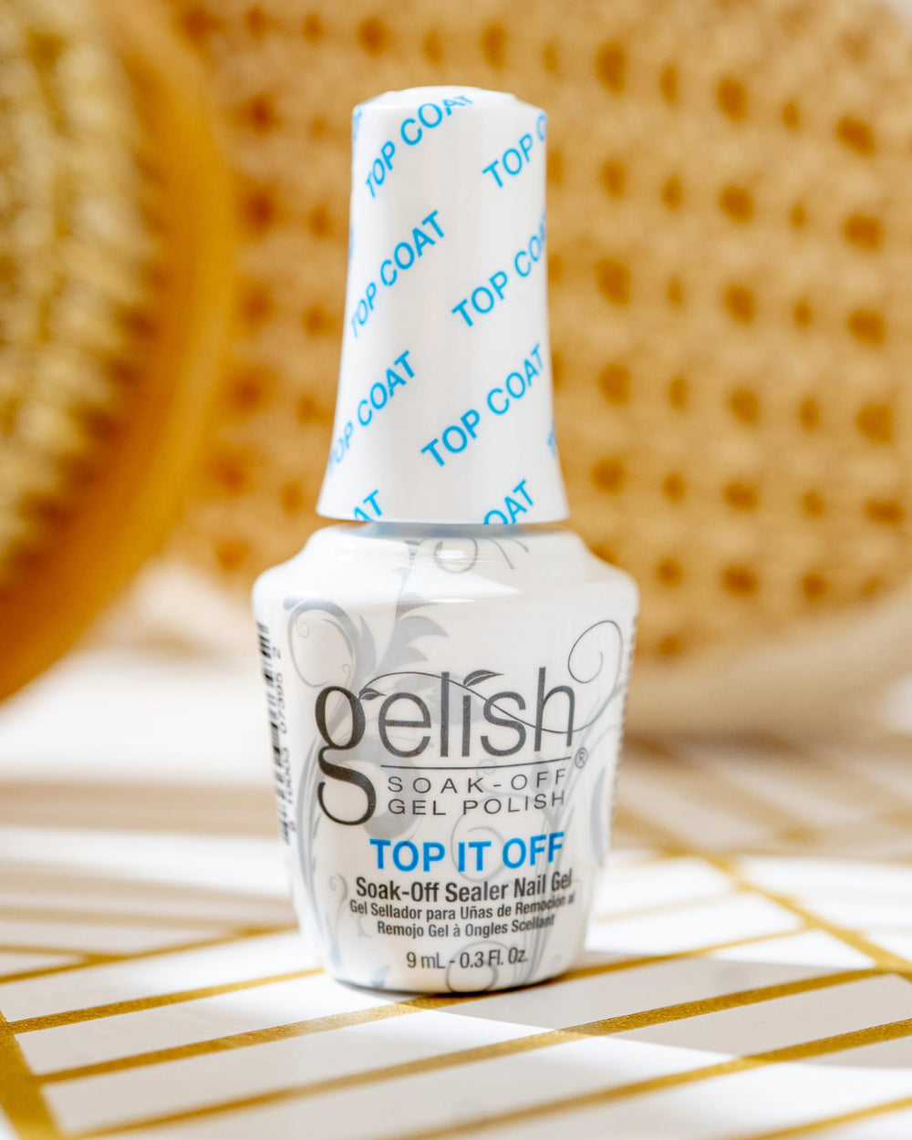 Gelish Top It Off garantiza durabilidad prolongada y acabado liso para uñas de gel.