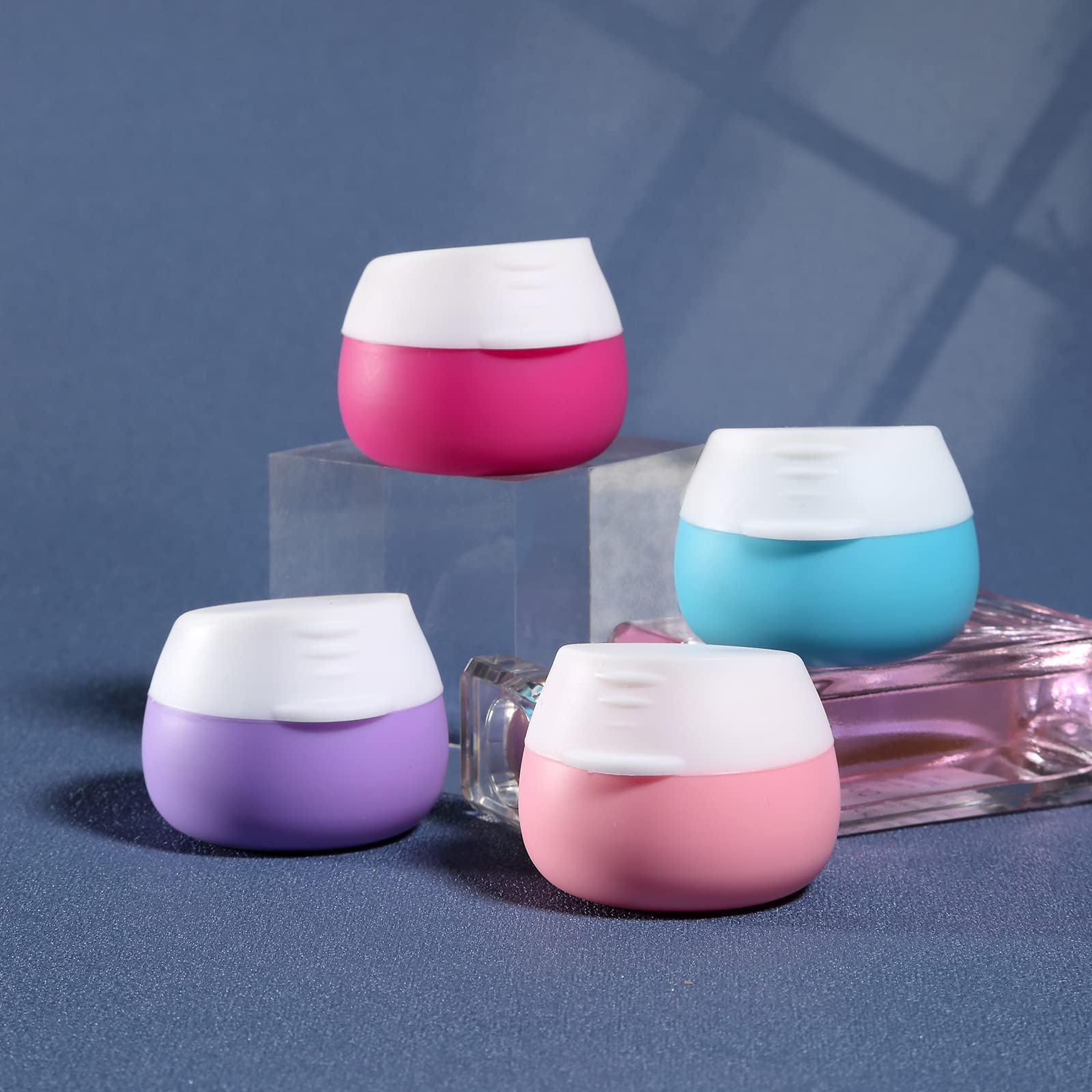 Capacidad mini de Gemice perfecta para muestras o uso diario en viaje.