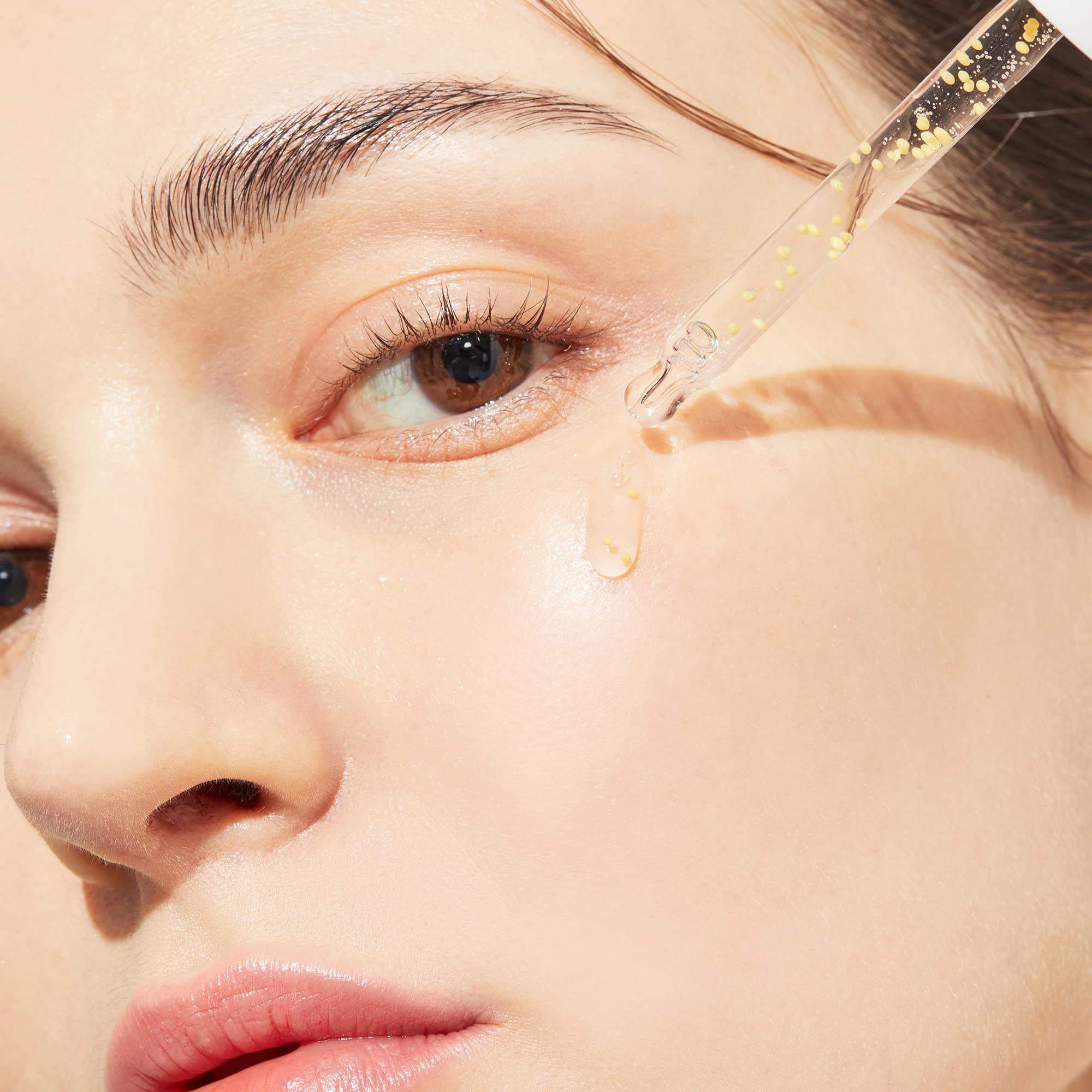 Genabelle PDRN Vita Toning Ampoule – usage quotidien simple pour une routine peau soignée.
