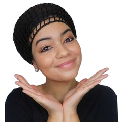 Uso nocturno con Tubi RD, mantiene el cabello ordenado y fresco.