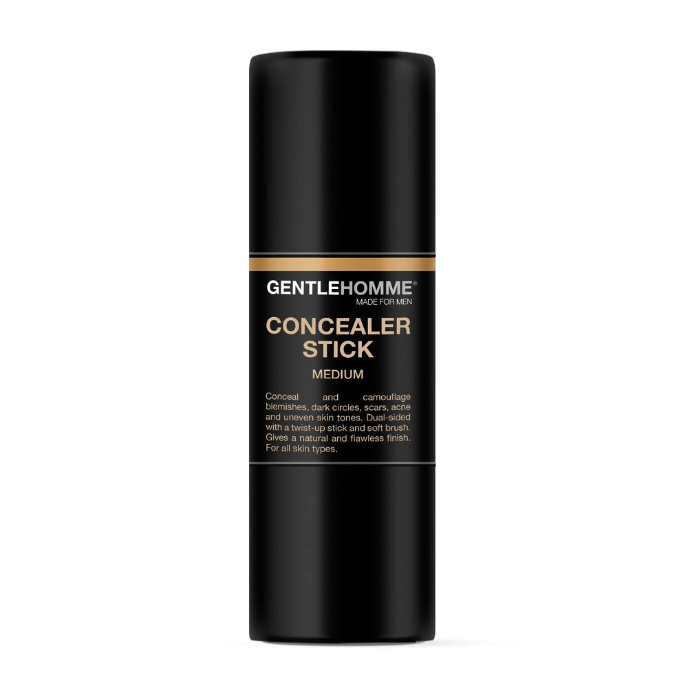 Gentlehomme Corrector Stick aplicándose bajo los ojos para ojeras.